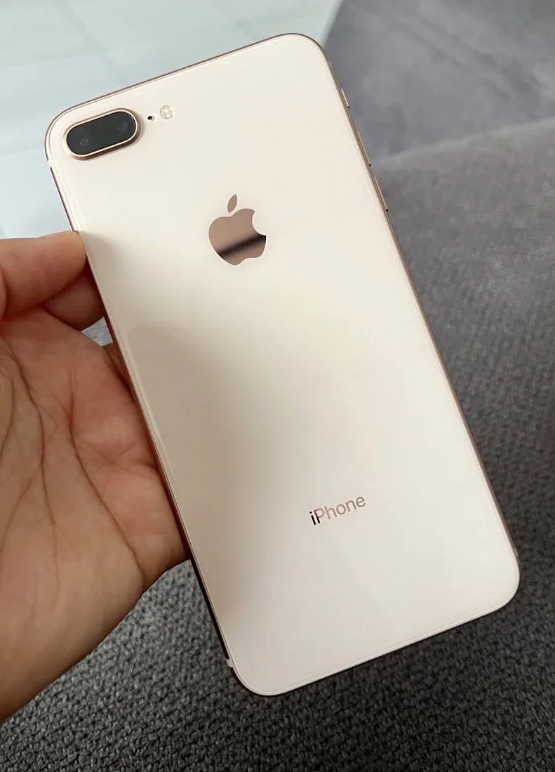 iPhone 8 Plus