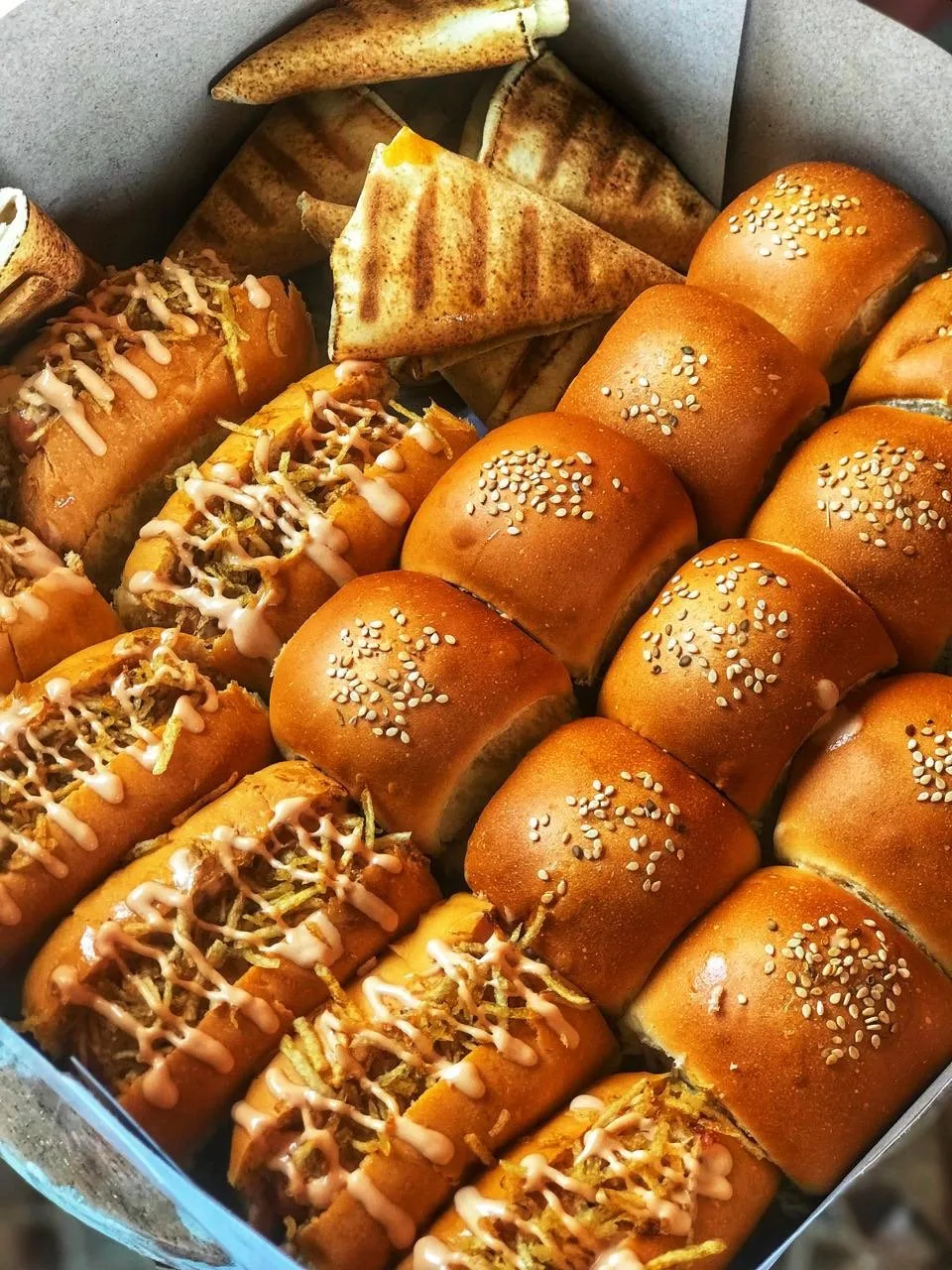 Box Kiame – Combo Delicioso de 28 Mini Lanches (Ideal para 3 a 4 Pessoas)
